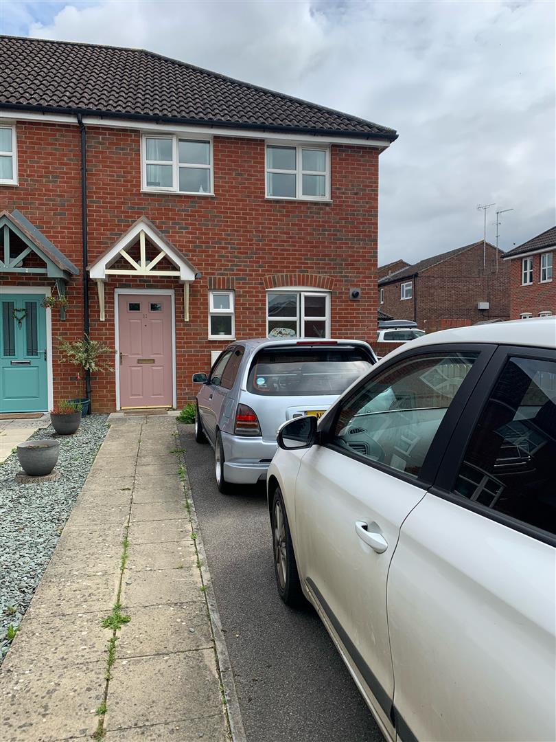 11 Wheeler Place, Rowde, near Devizes Wiltshire homes for sale